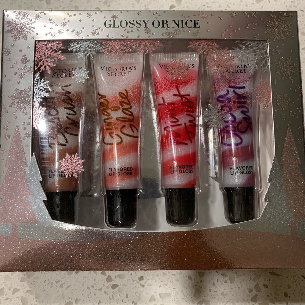 SOLD! NWT VS Lip Gloss Pack